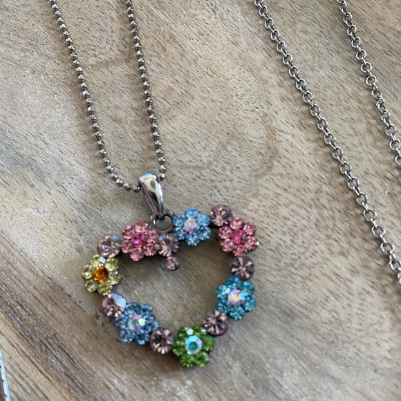 Cookie Lee Set of 3 women’s DISCONTINUED Necklaces. All in excellent condition! - Picture 2 of 12